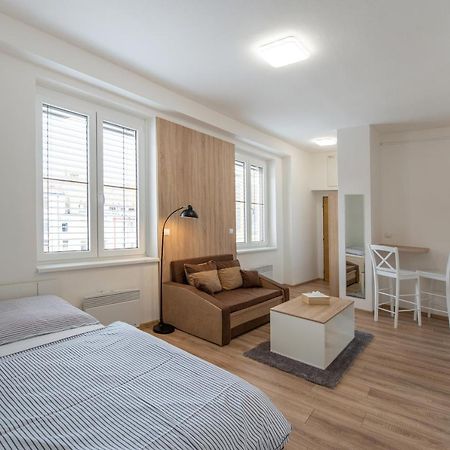 Soho Apartment Pisek  Ngoại thất bức ảnh
