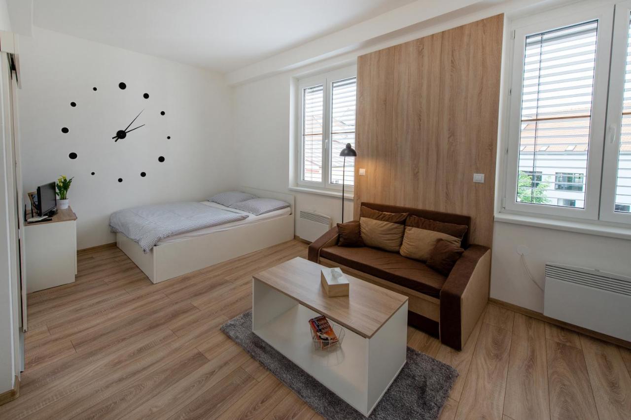 Soho Apartment Pisek  Ngoại thất bức ảnh