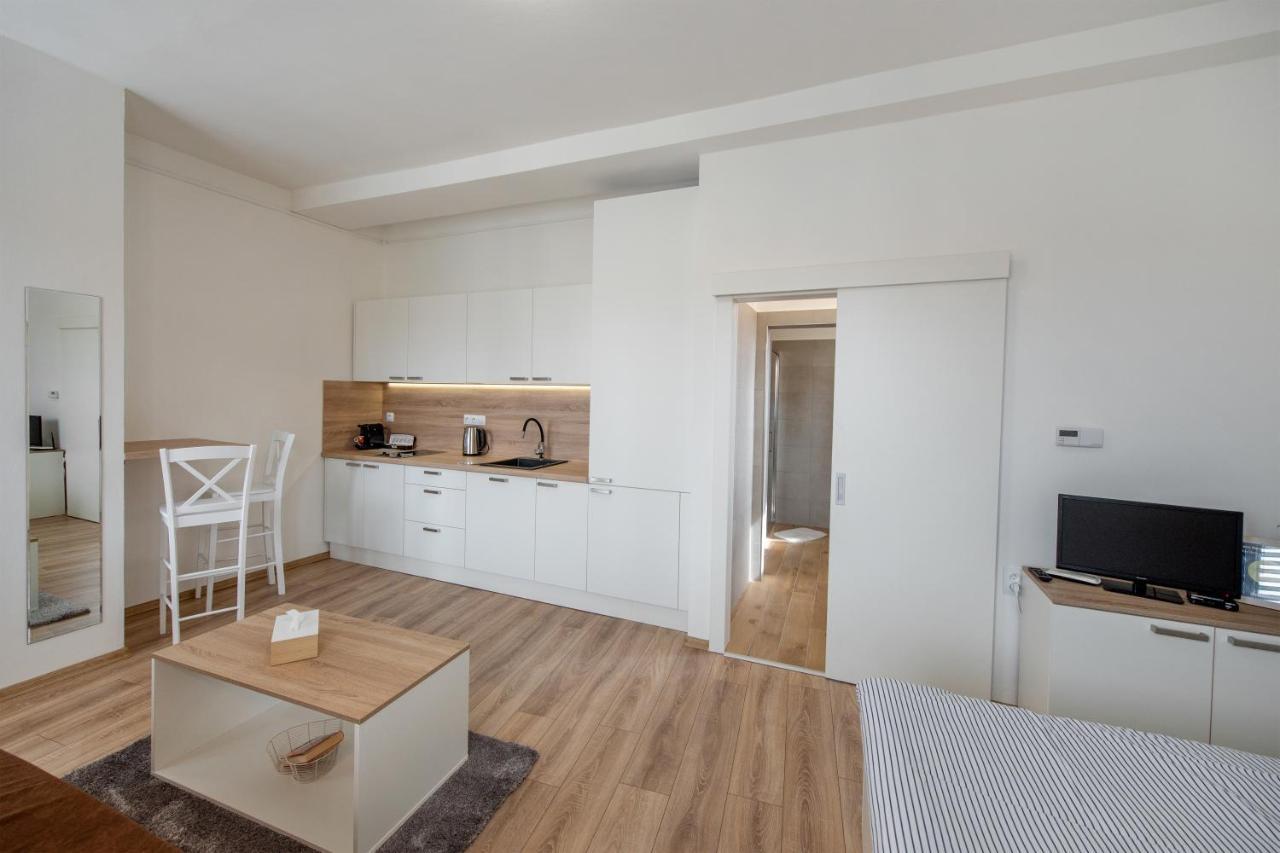 Soho Apartment Pisek  Ngoại thất bức ảnh