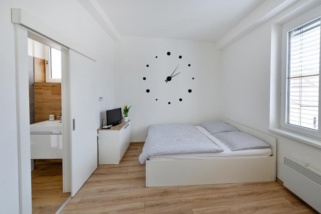 Soho Apartment Pisek  Ngoại thất bức ảnh