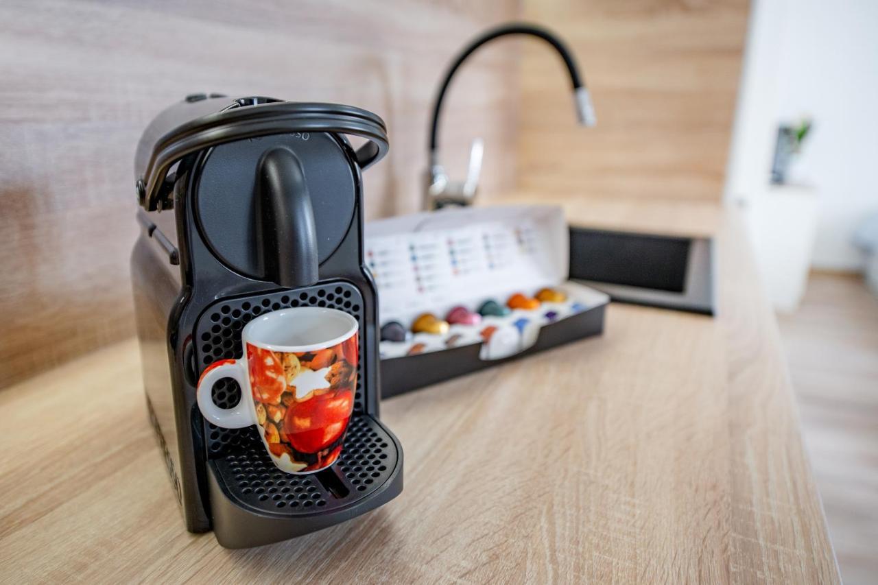 Soho Apartment Pisek  Ngoại thất bức ảnh